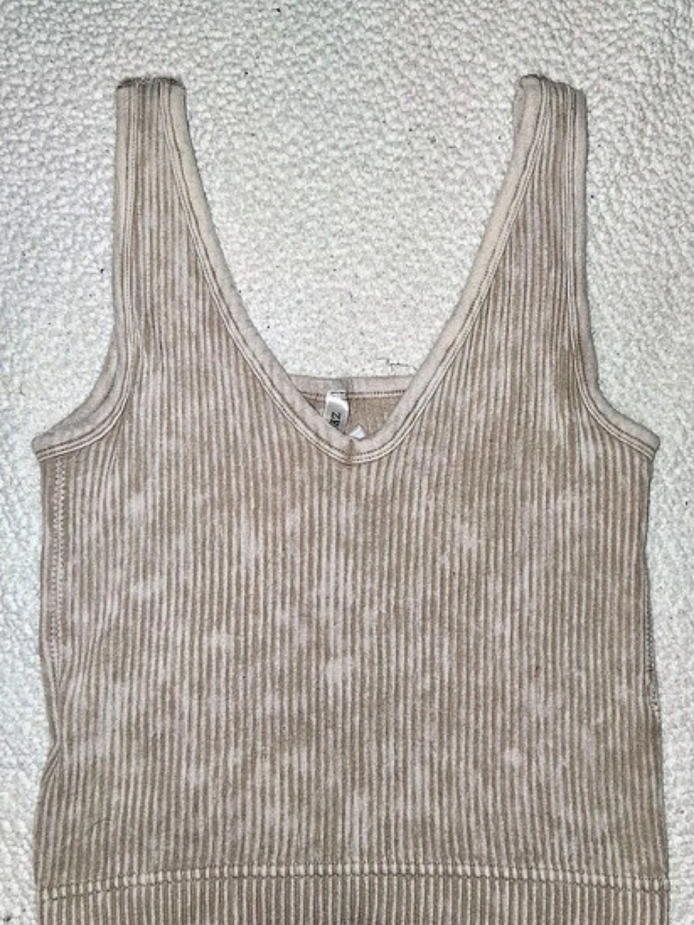 Zenana Ribbed V- Neck Tank Top Size Small/Medium